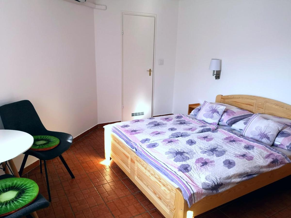 Apartman Kaszas Garden Mosonmagyarovar Bagian luar foto