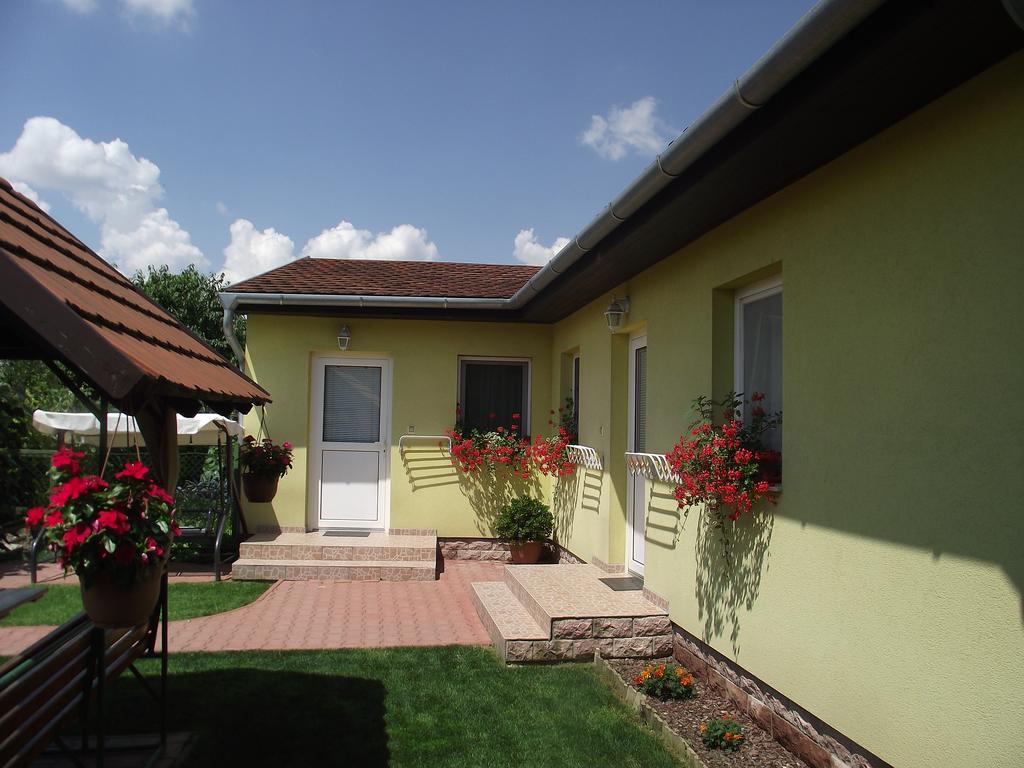 Apartman Kaszas Garden Mosonmagyarovar Bagian luar foto