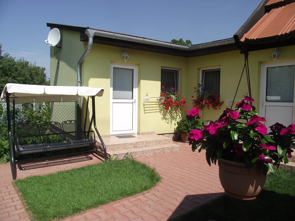 Apartman Kaszas Garden Mosonmagyarovar Ruang foto