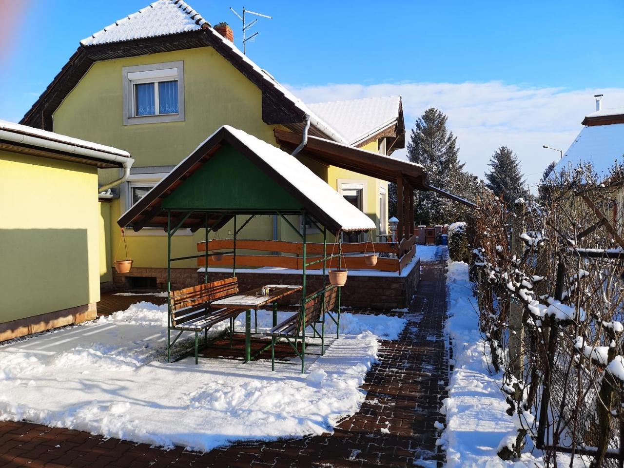 Apartman Kaszas Garden Mosonmagyarovar Bagian luar foto
