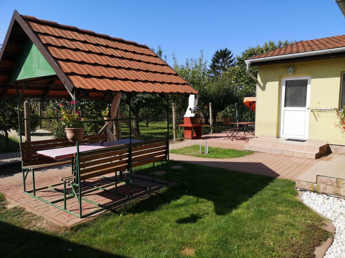 Apartman Kaszas Garden Mosonmagyarovar Bagian luar foto